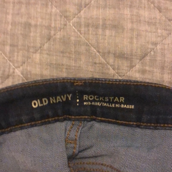 Old Navy midrise rockstar jeans - Picture 4 of 4